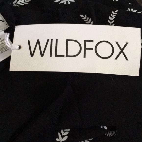 NWT Wildfox laurel garden large scarf black white - Picture 4 of 5